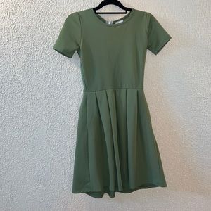 XS Solid Green LuLaRoe Amelia Dress